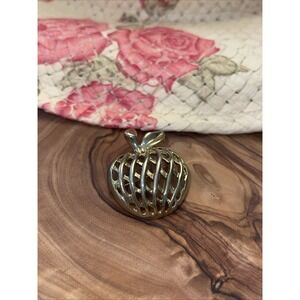 Vintage Goldtone Woven Apple Brooch Pin c1970